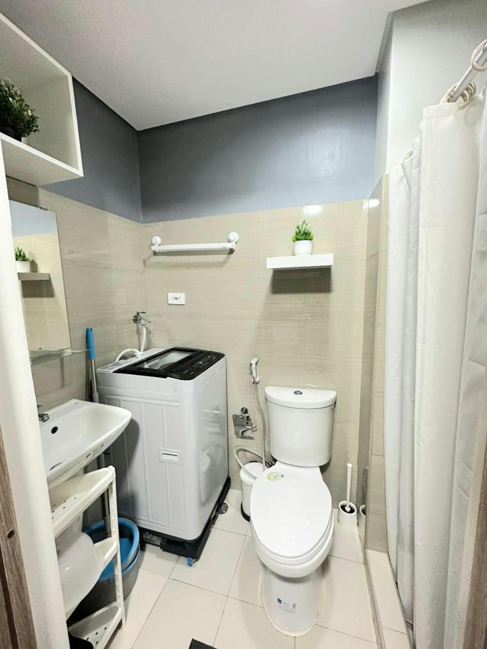 Fully Equipped 1Br Condo At Shore2 Near To Moa Manilla Buitenkant foto